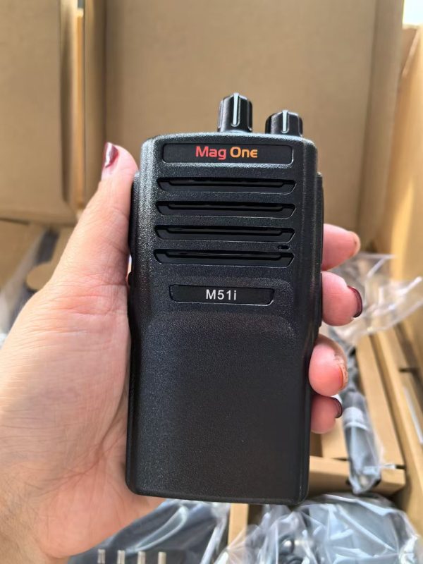 Free Shipping Motorola Mag One M51I Digital Portable Two-Way Radio - Image 2